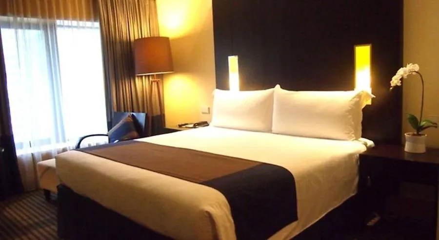 ***** Hotel Amara Singapore - Newly Renovated Singapore