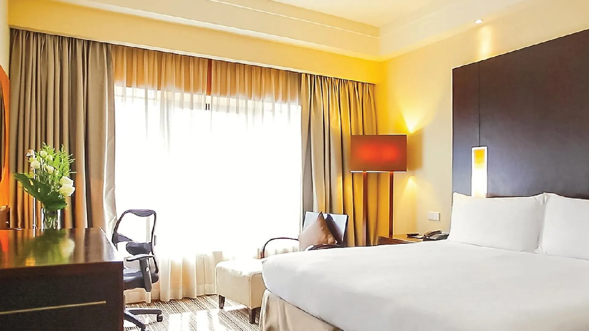 Hotel Amara Singapore - Newly Renovated