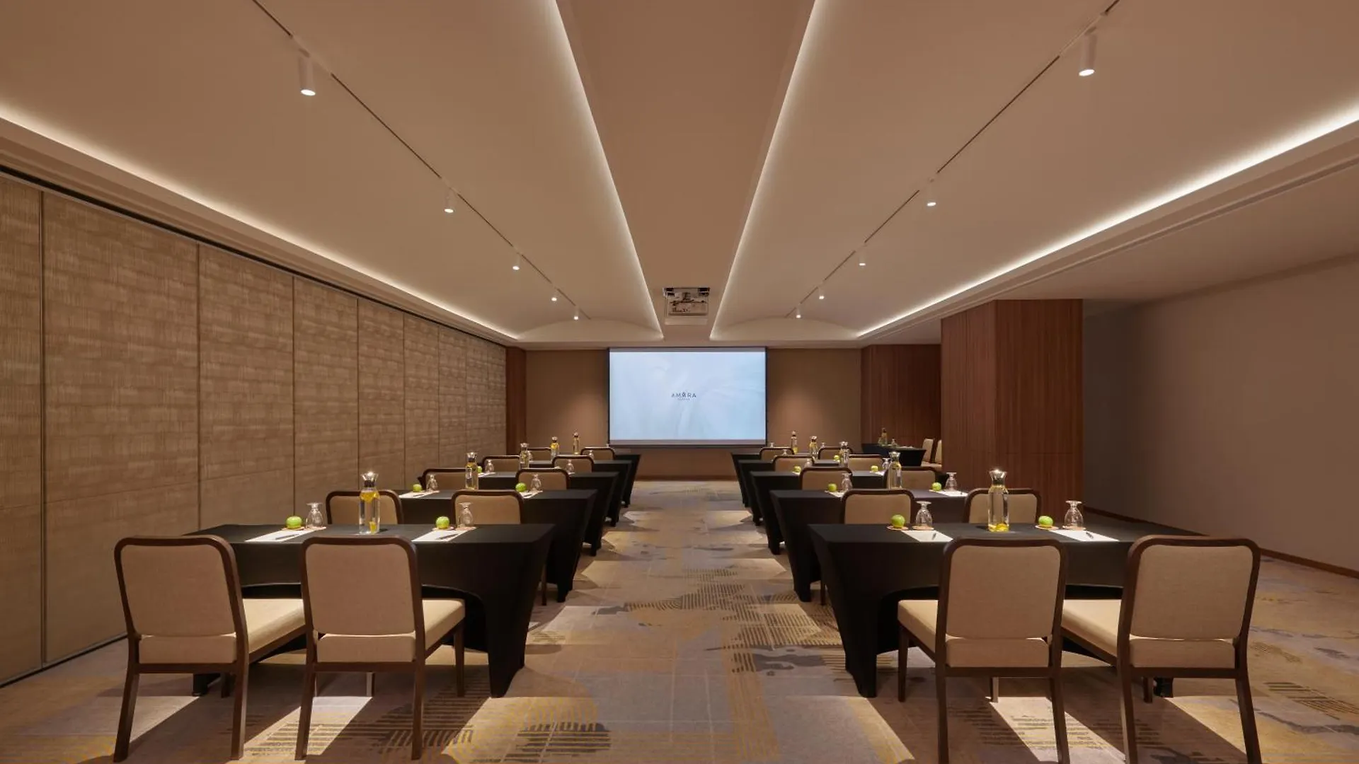 Amara Singapore - Newly Renovated Hotel